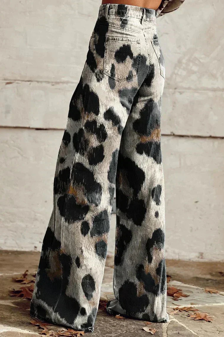 Solène | Wild Brush Leopard Print Flared Pants