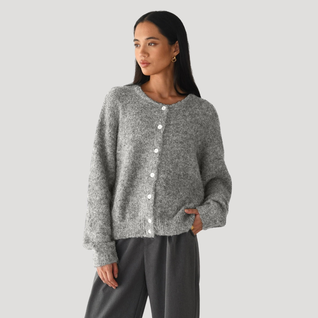 Ivy - Cosy knit button-up cardigan