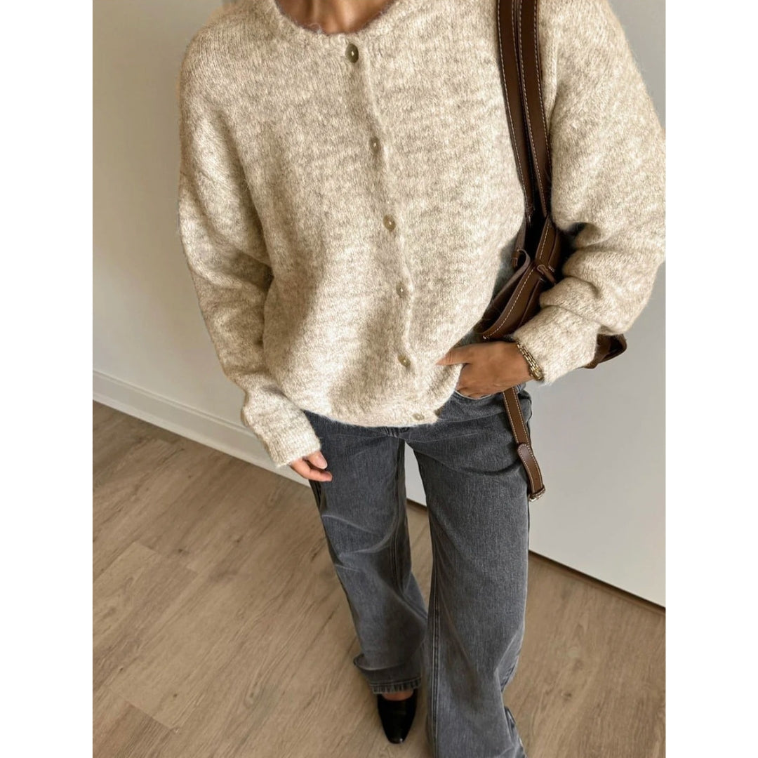 Ivy - Cosy knit button-up cardigan
