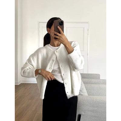 Ivy - Cosy knit button-up cardigan