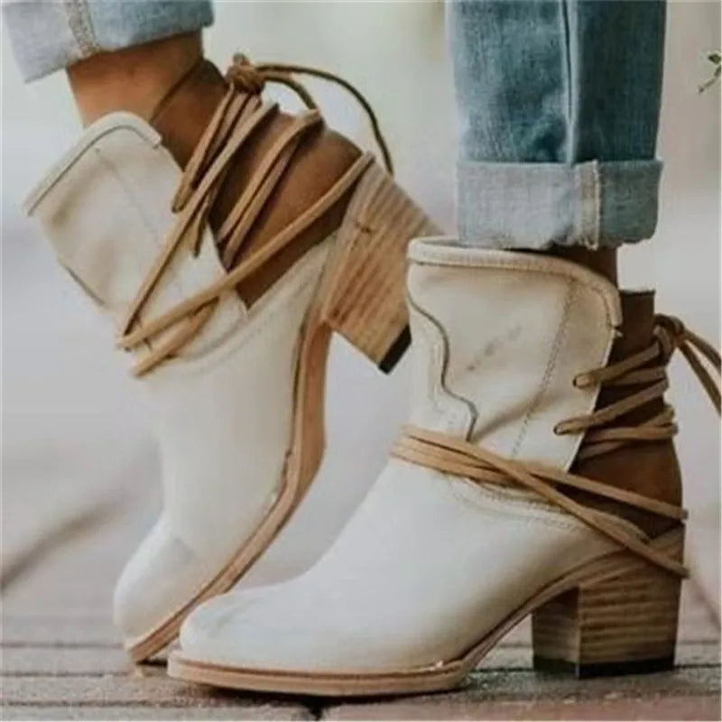 Isla™ Vintage Western Boots