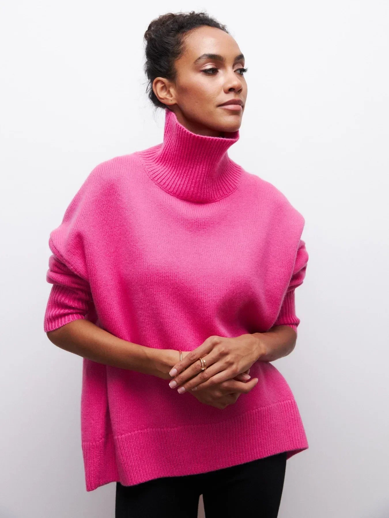 Avery - Relaxed Turtleneck Knit Sweater