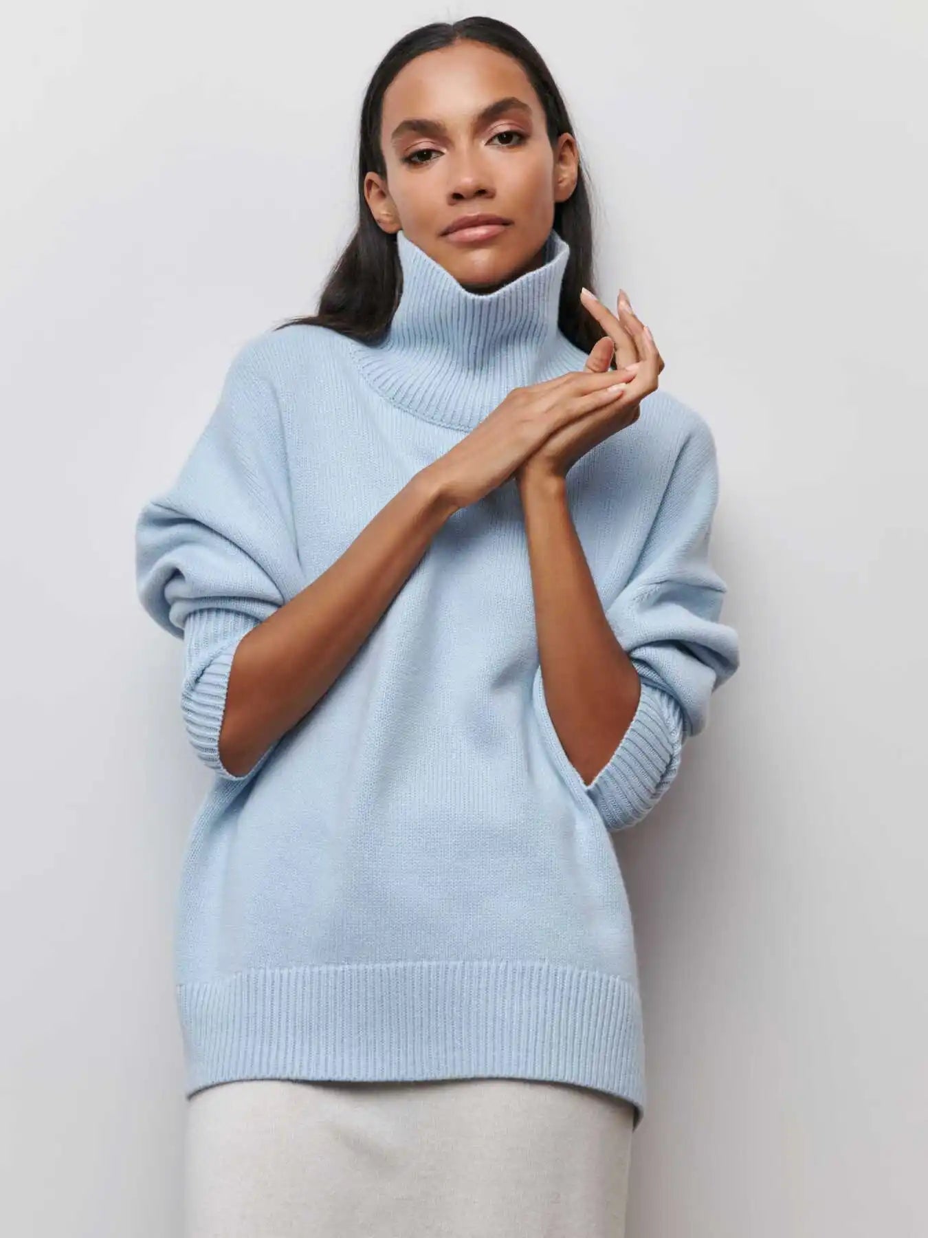 Avery - Relaxed Turtleneck Knit Sweater