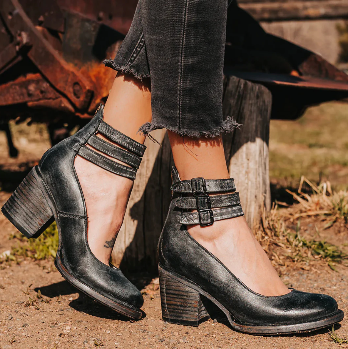 Lina - Classic Vintage Leather Heels